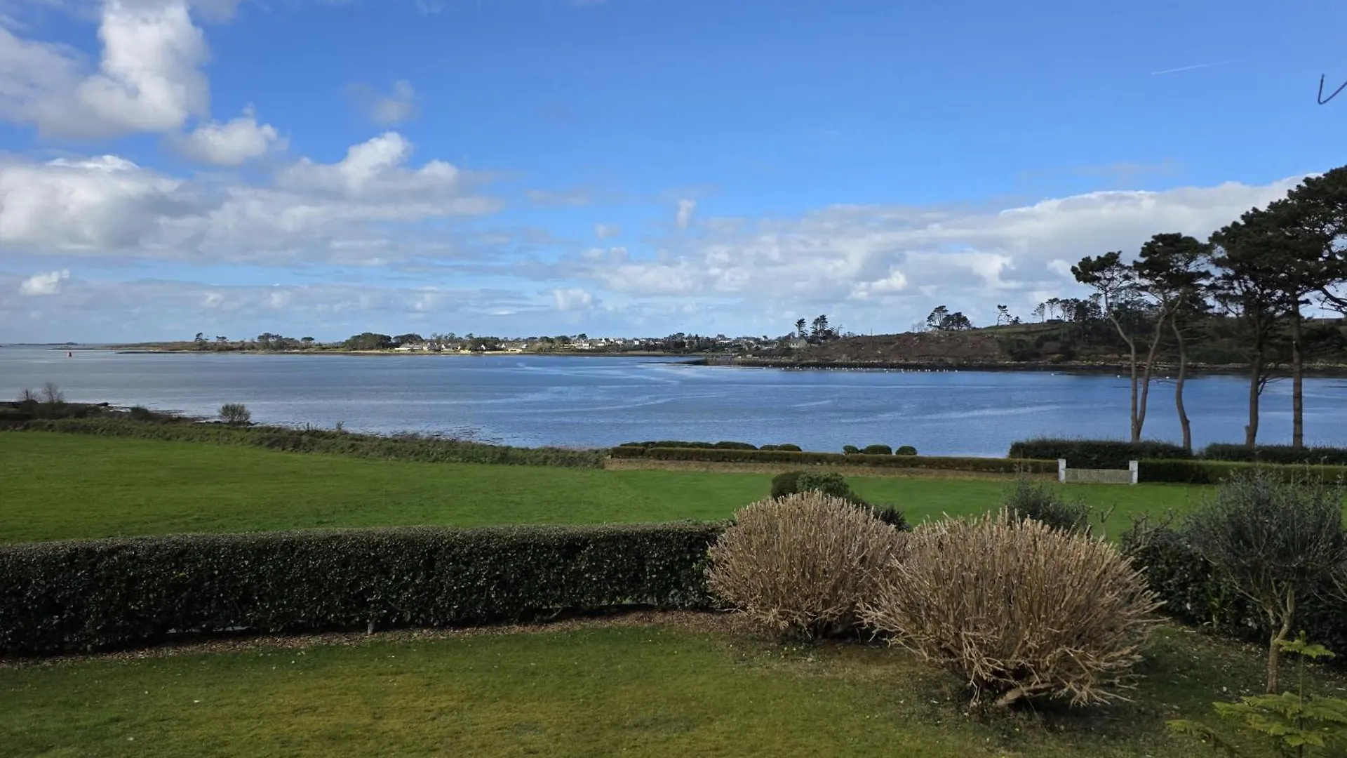 Maison Vue Mer Incroyable 180 Degres , Acces Direct Plage Et Gr34 Landeda Holiday home
